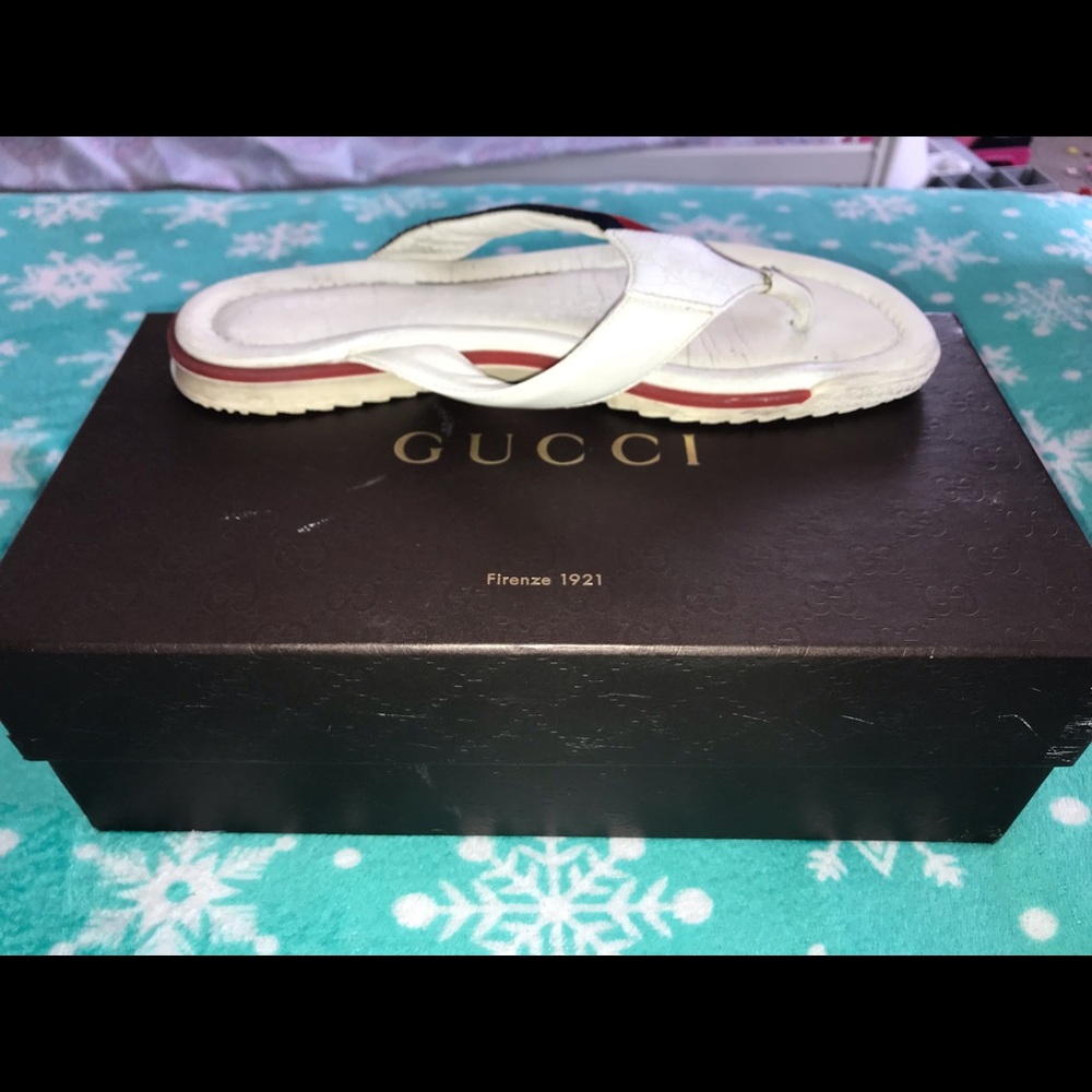 white gucci thong sandals